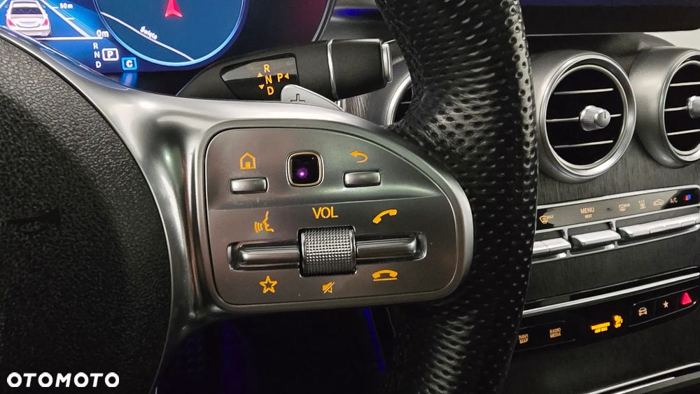 Mercedes-Benz GLC 300 de 4Matic 9G-TRONIC AMG Line Plus - 29