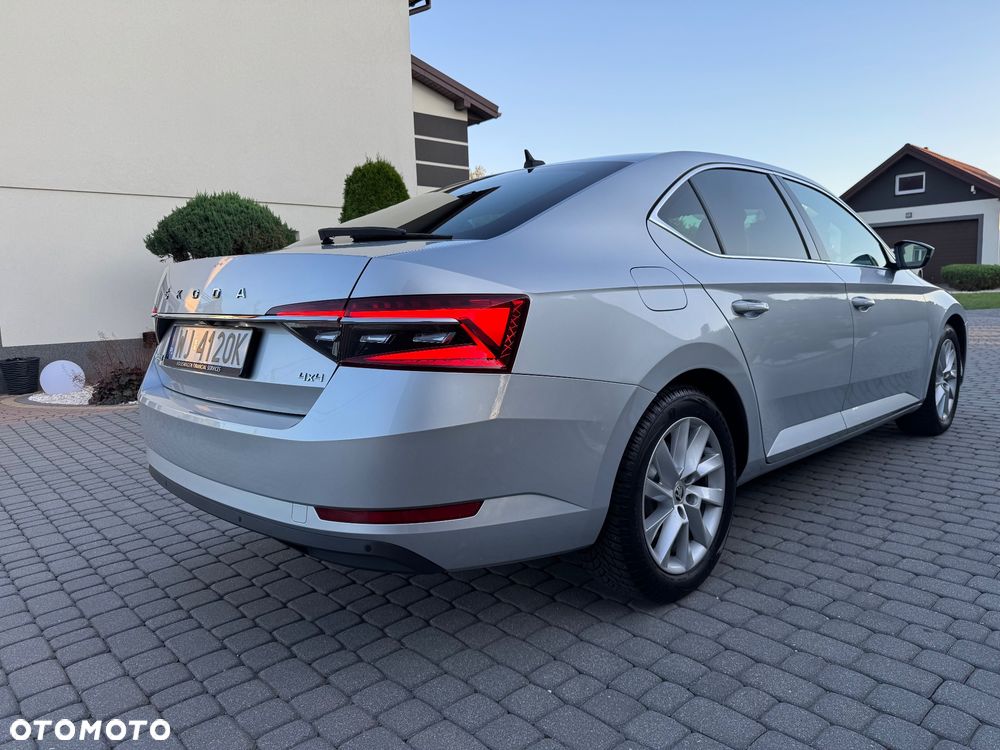 Skoda Superb 2.0 TDI SCR 4x4 Style DSG - 17