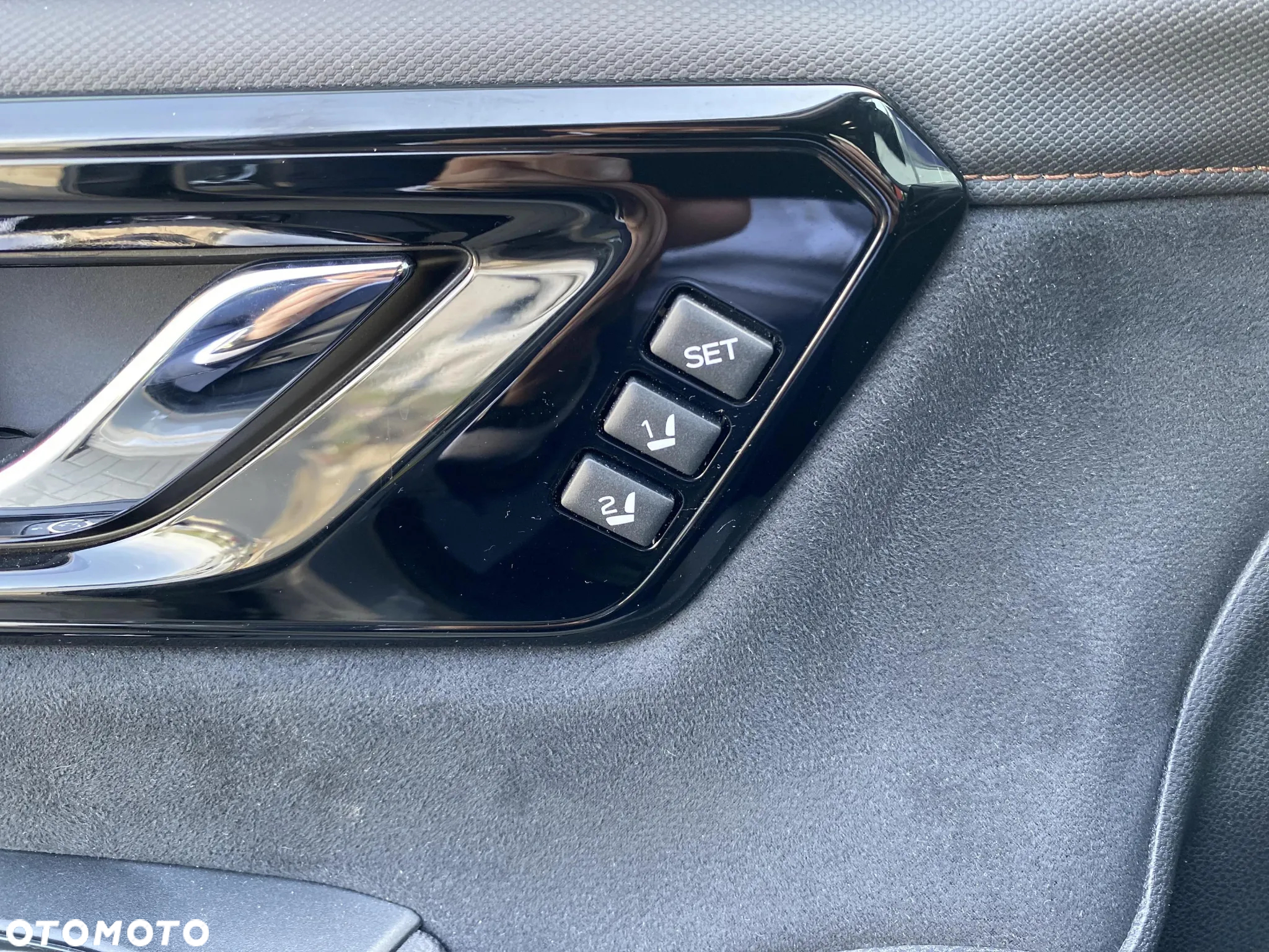 Subaru Forester 2.0i-L Platinum (EyeSight) Lineartronic - 24