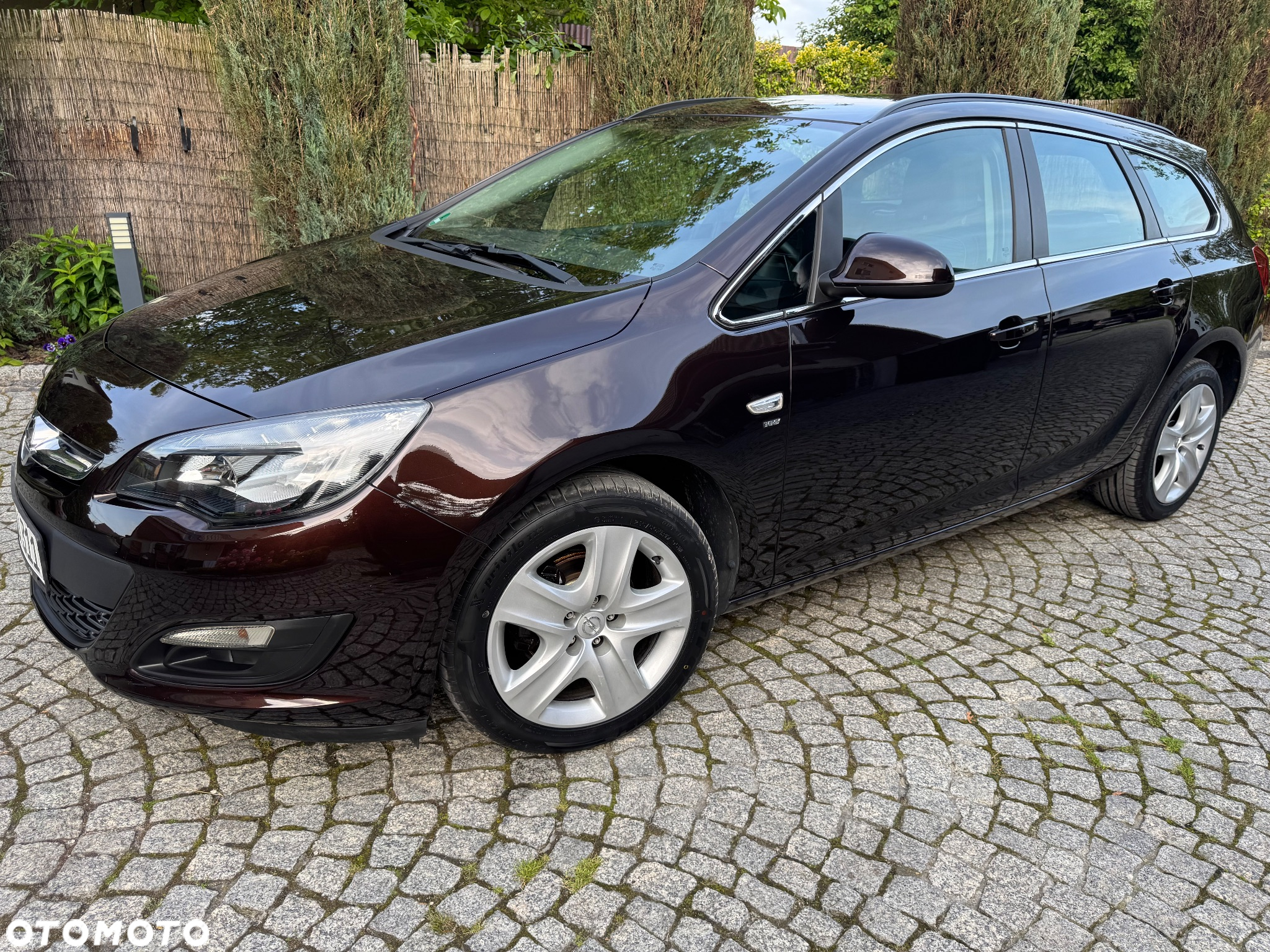 Opel Astra IV 1.4 T Cosmo - 5