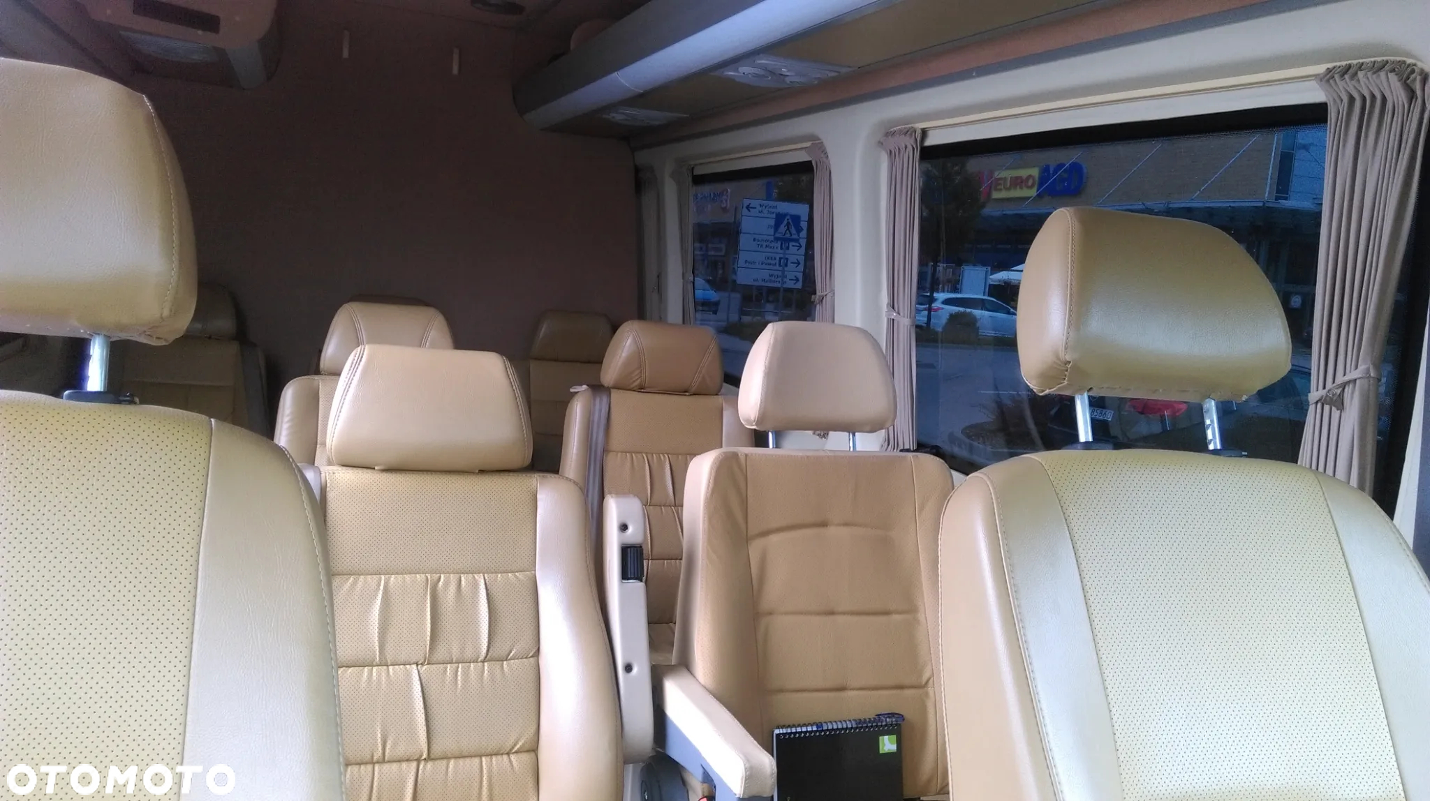 Mercedes-Benz Sprinter - 10