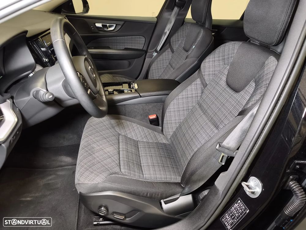 Volvo V60 2.0 T6 AWD TE Inscription Expression — fotografia 17