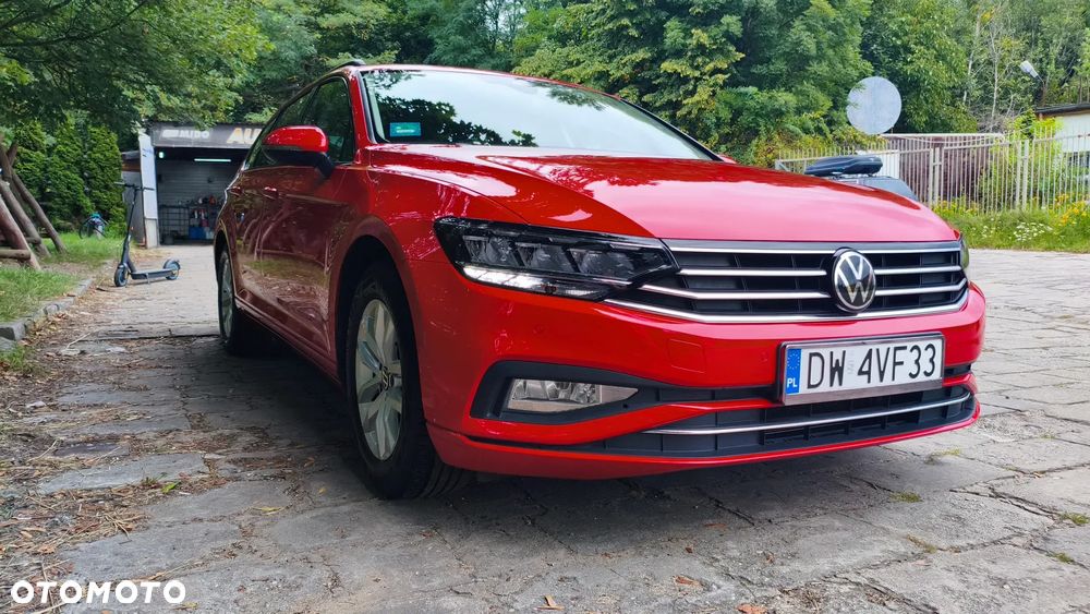 Volkswagen Passat Variant 2.0 TDI SCR DSG Business - 11