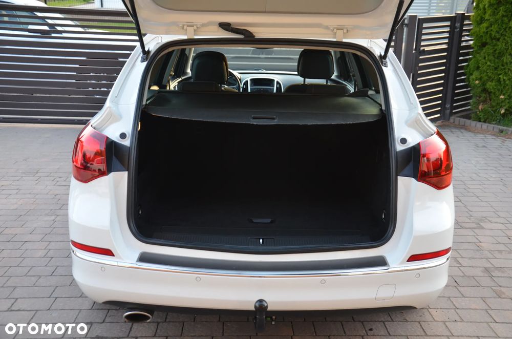 Opel Astra 2.0 CDTI DPF ecoFLEX SportsTourer Start/Stop Active - 13