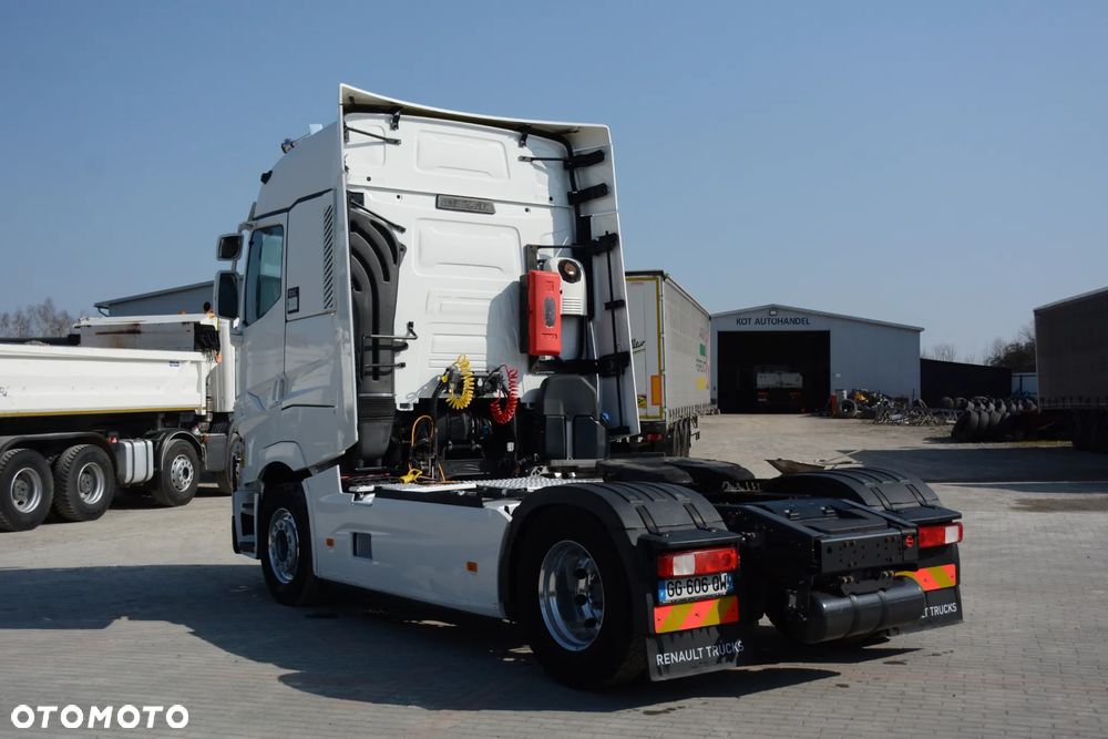 Renault T 520 Comfort / 2017r. / Cała na poduszkach / Kabina Salonka / 2 baki / Klima postojowa - 5