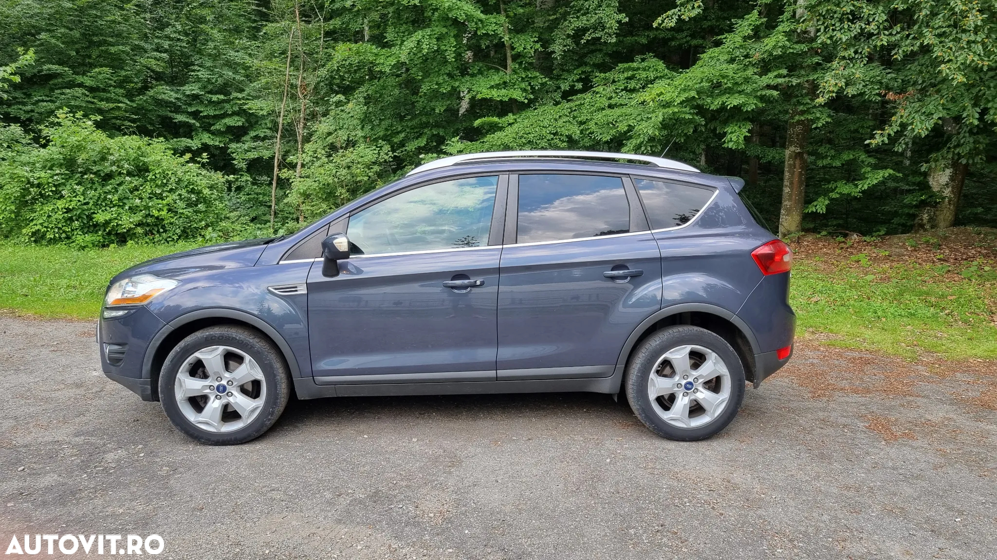 Ford Kuga 2.0 TDCi 4WD Powershift Titanium - 5