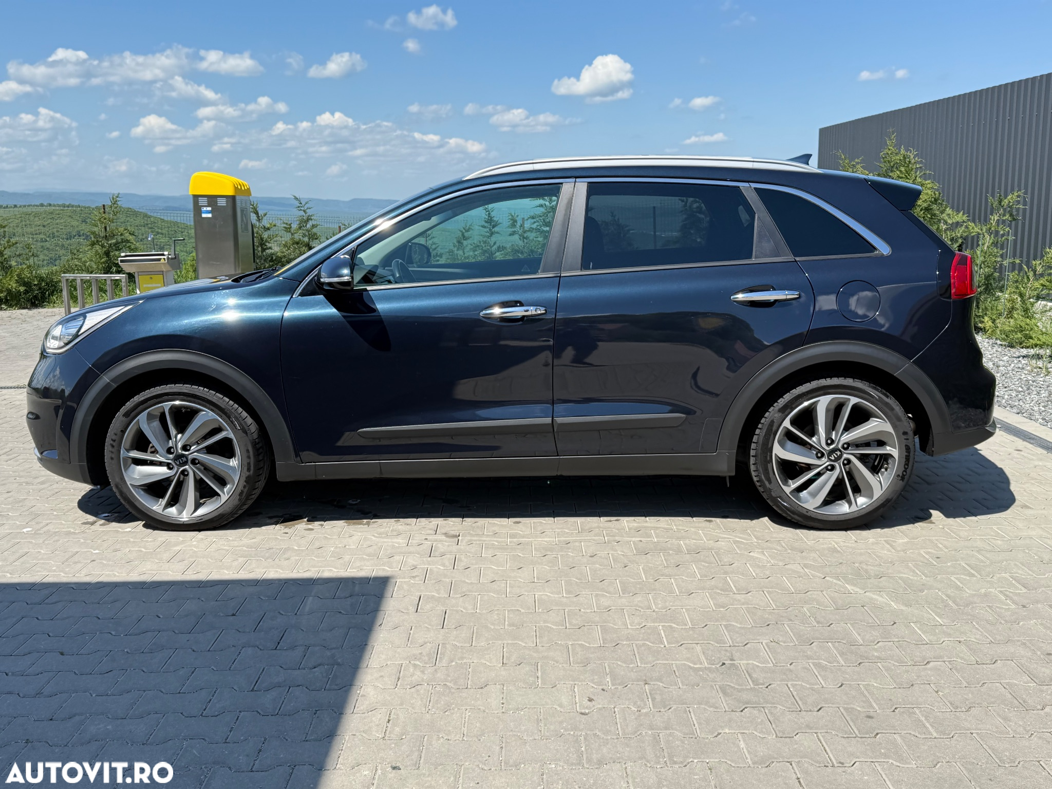 Kia Niro 1.6 GDI 2WD Aut. Spirit - 3