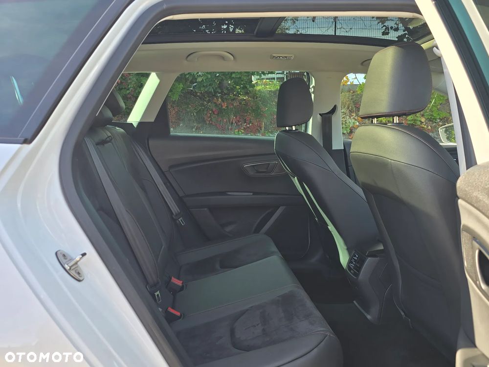 Seat Leon 2.0 TDI DSG FR Black Edition - 13