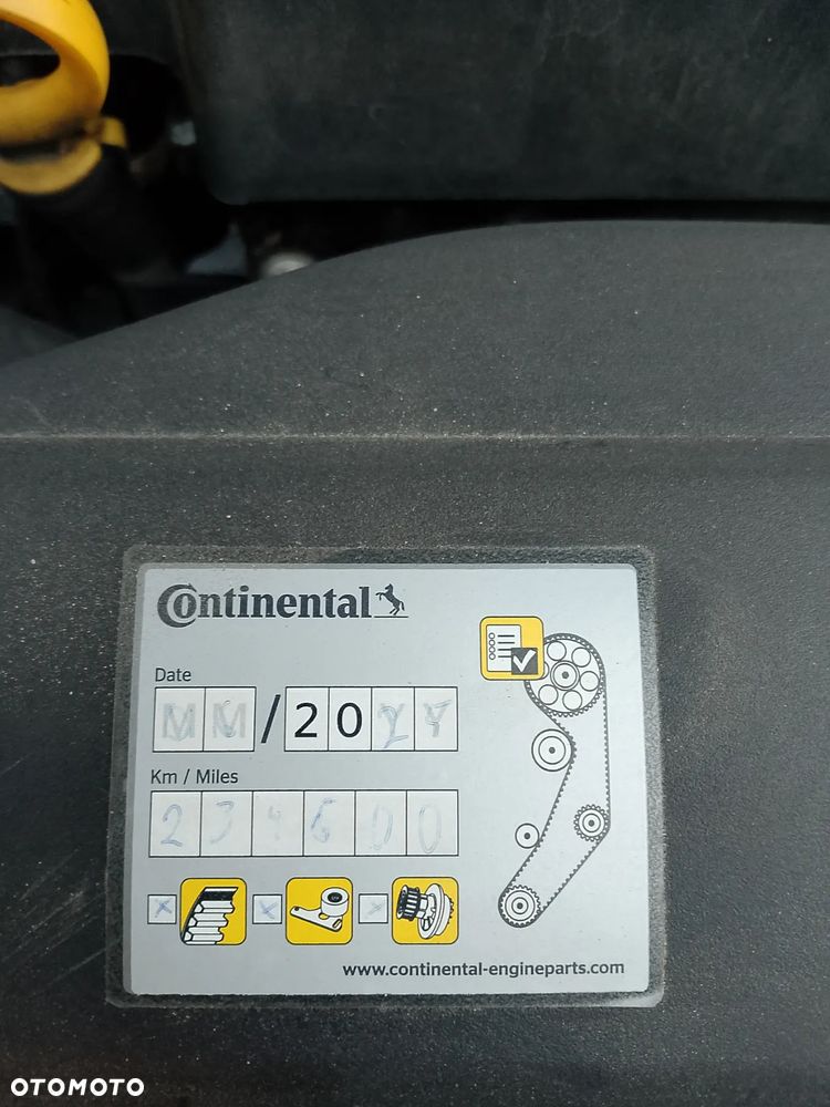 Volkswagen Golf 1.6 TDI BlueMotion Comfortline - 18