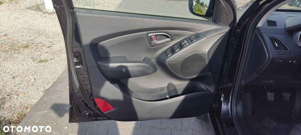 Hyundai ix35 1.7 CRDi 2WD blue Style - 28