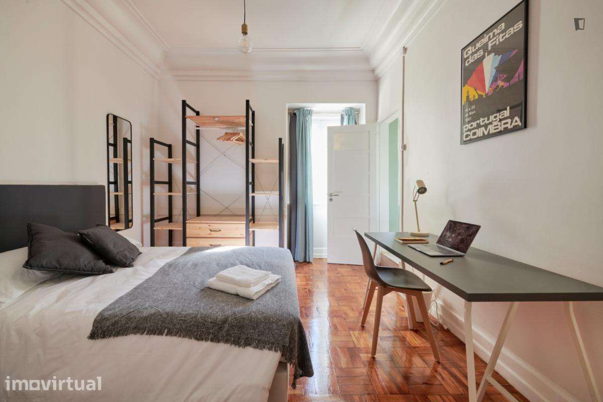 Quarto - localizado em Marquês de Pombal Lisbon - Grande imagem: 2/25