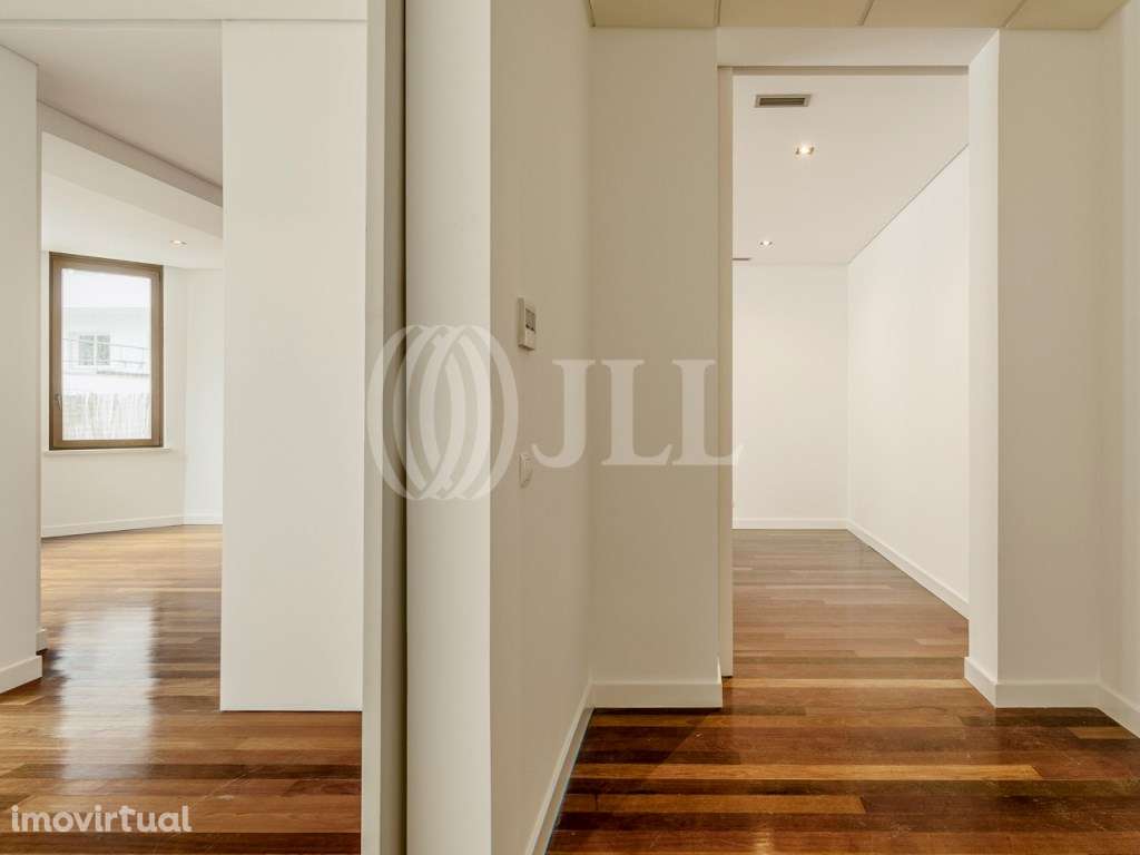 Apartamento T4 nas Avenidas Novas, Lisboa - Grande imagem: 5/29
