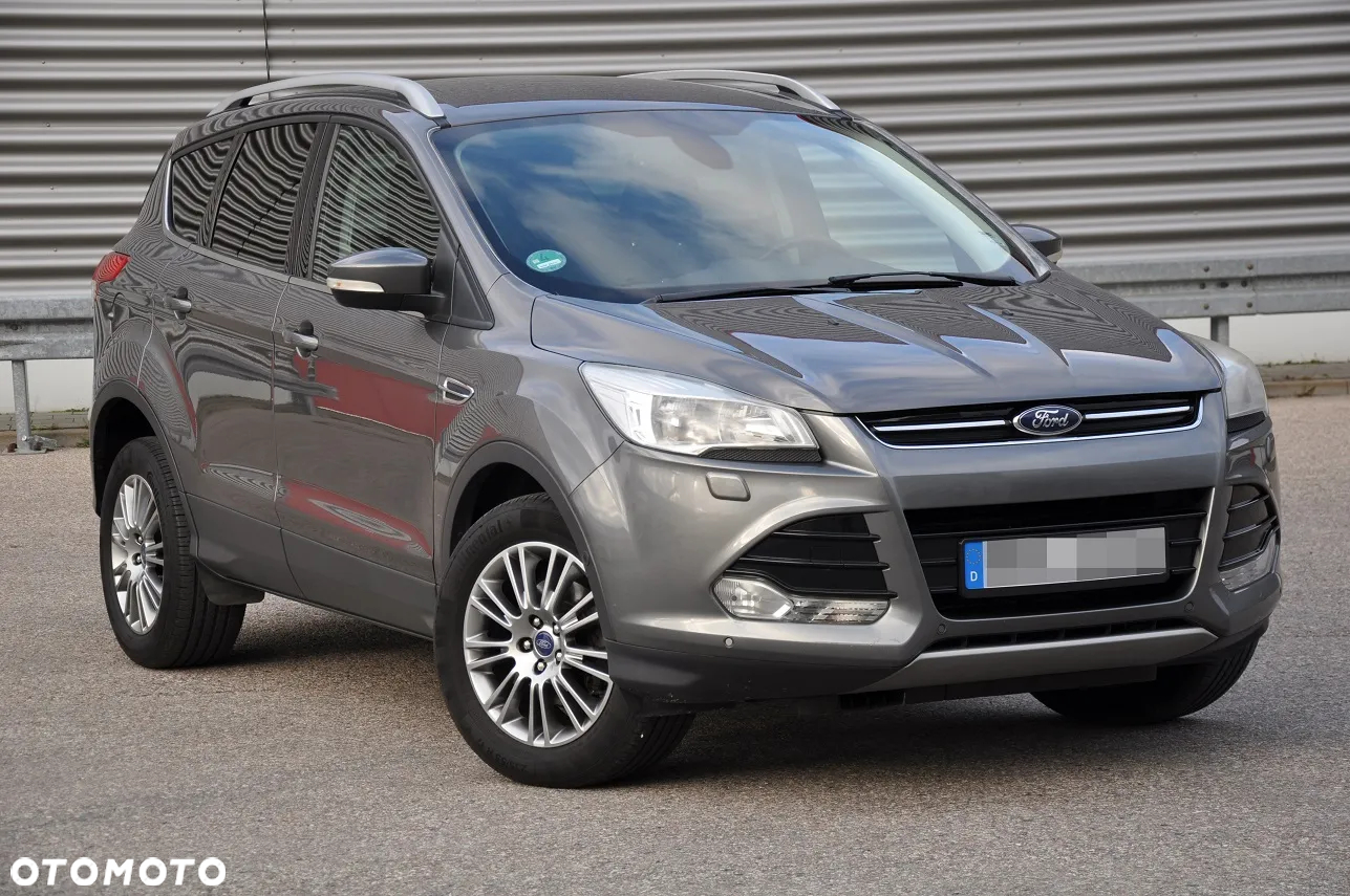 Ford Kuga 1.6 EcoBoost 2x4 Titanium - 4