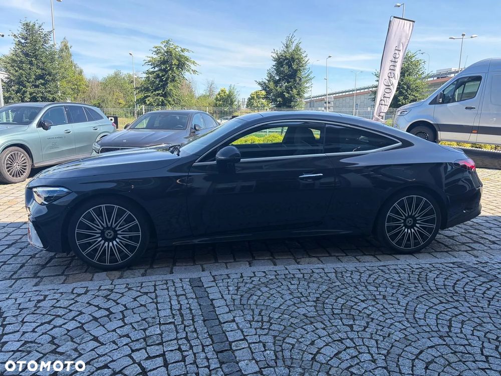 Mercedes-Benz CLE 200 4Matic 9G-TRONIC Edition AMG Line - 8