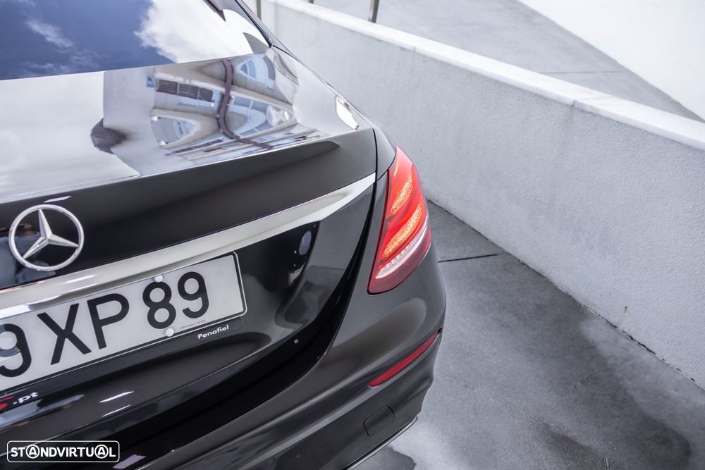 Mercedes-Benz E 220 d AMG Line - 13
