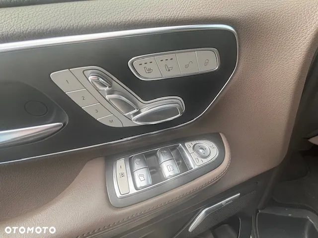 Mercedes-Benz Klasa V 300 d 4-Matic 9G-Tronic - 13