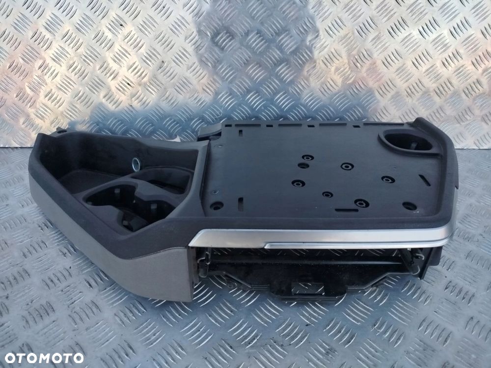 PÓŁKA SZUFLADA KOKPITU NA TUNEL ŚRODKOWY SCANIA G NTG - 1