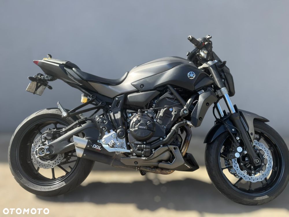 Yamaha MT - 2