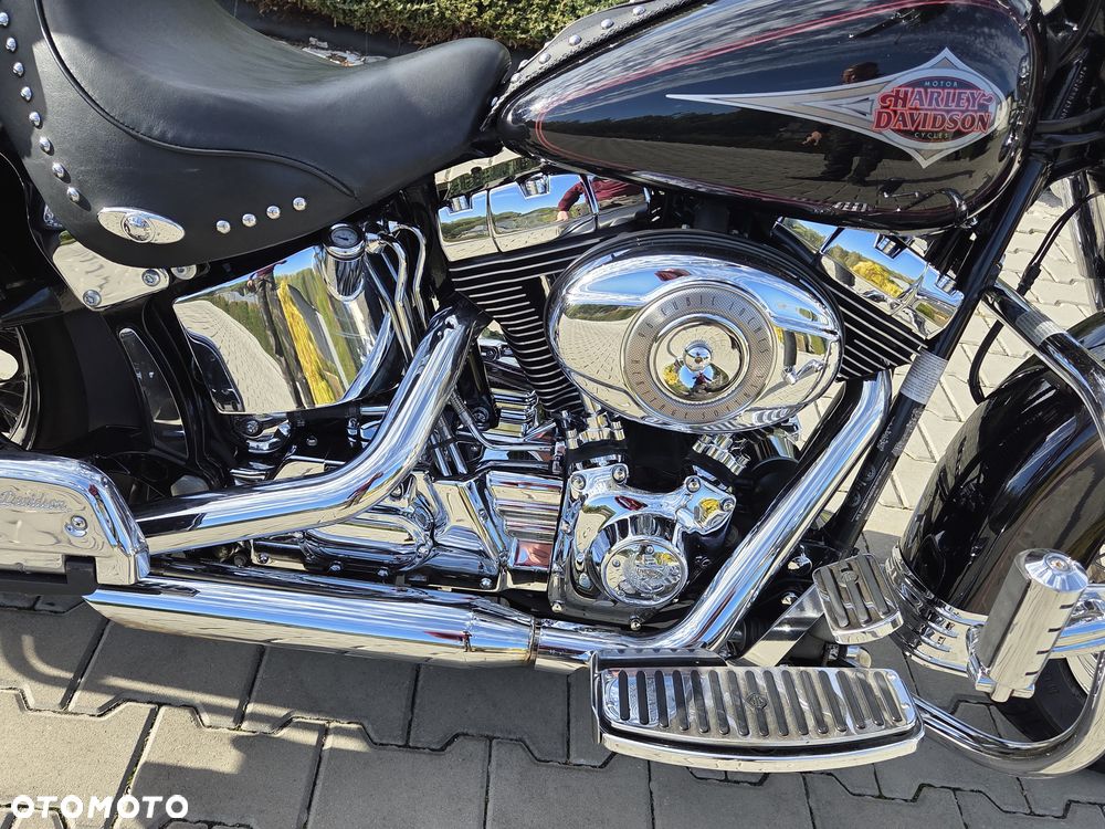 Harley-Davidson Softail Heritage Classic - 31