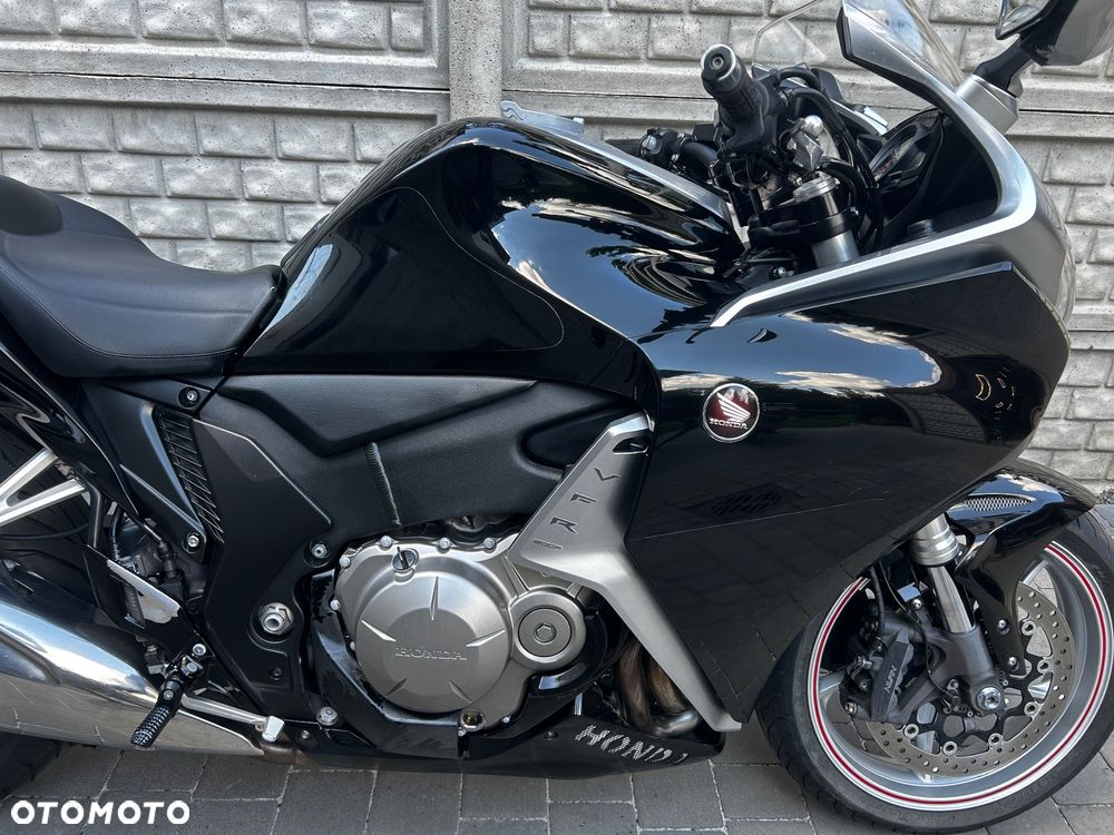 Honda VFR - 6