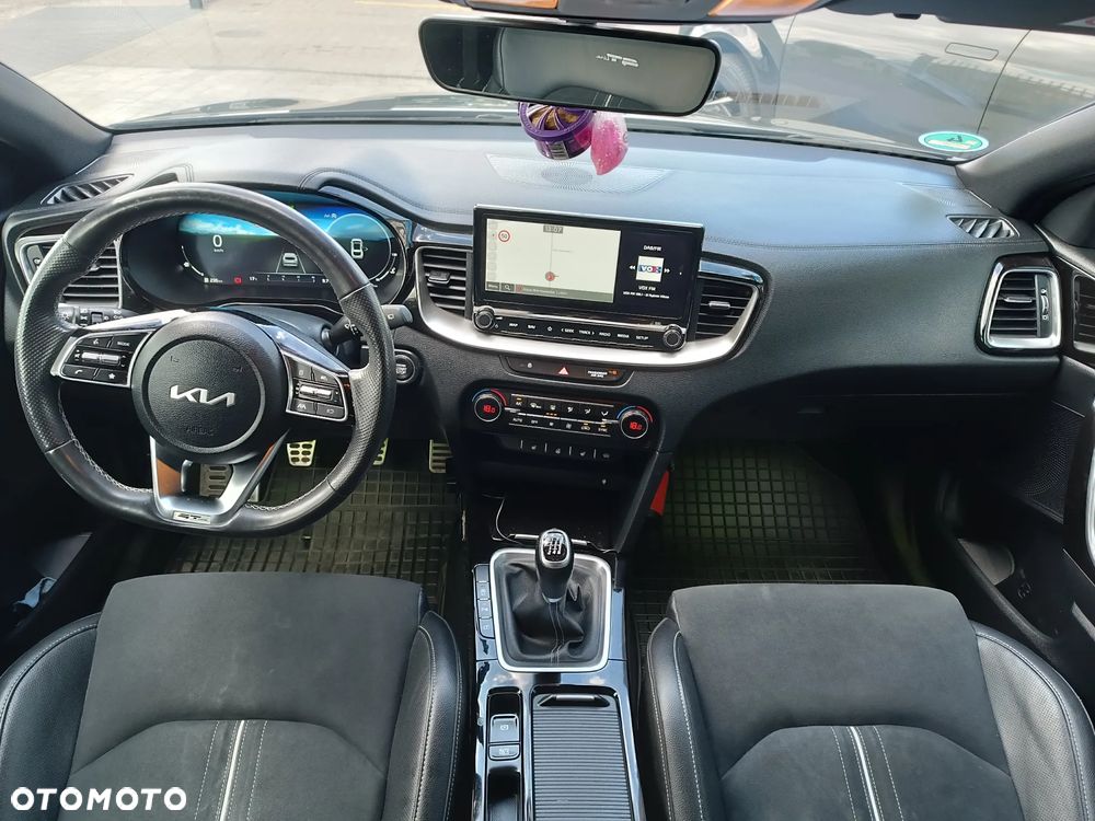 Kia ProCeed - 10