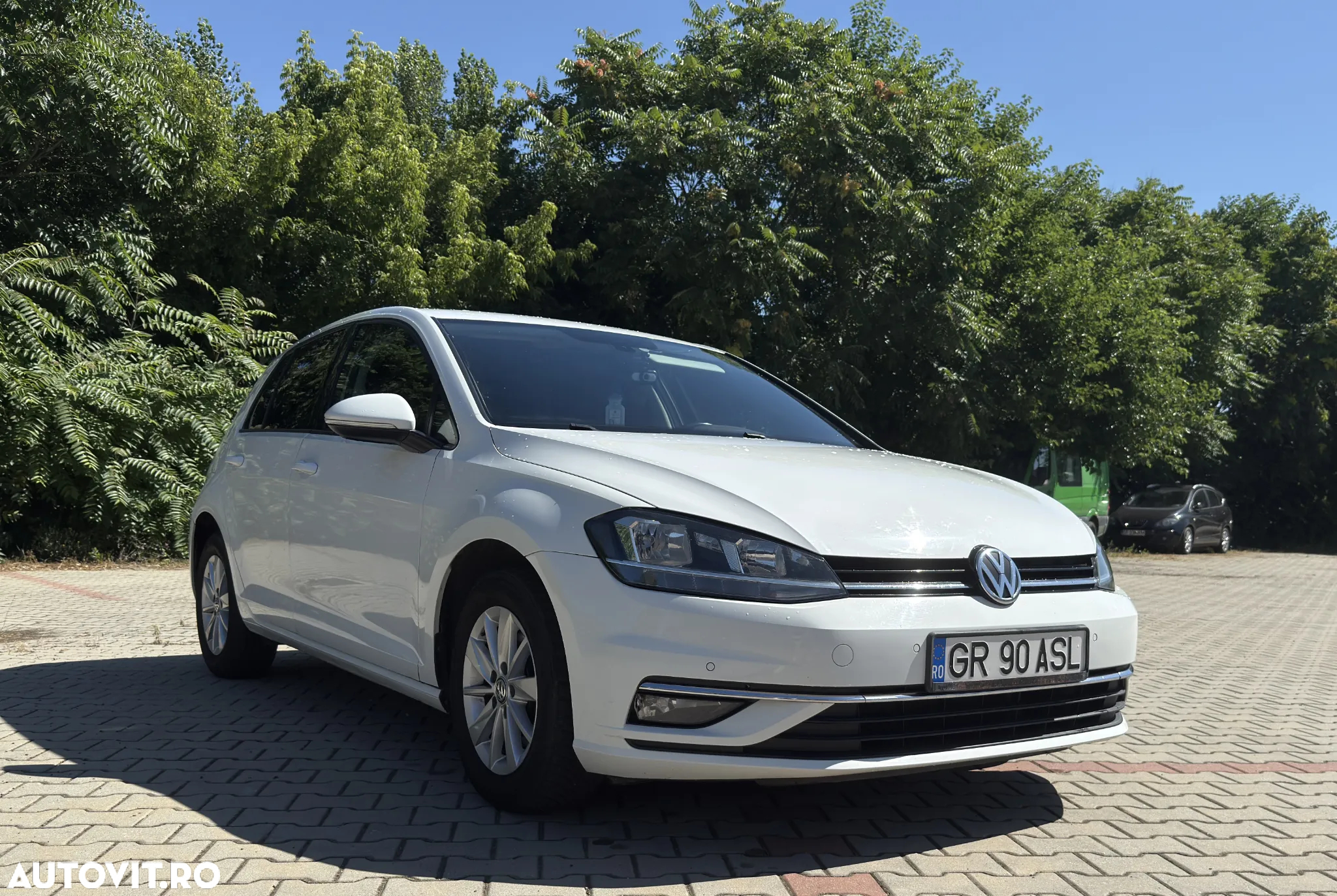 Volkswagen Golf 1.6 TDI Highline - 2