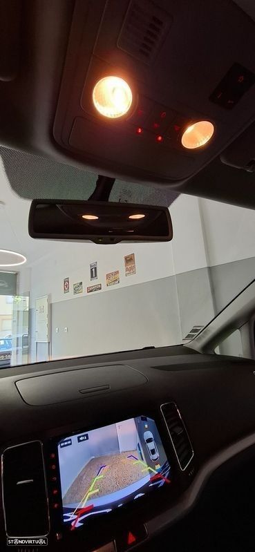 VW Sharan 2.0 TDI Confortline DSG - 24
