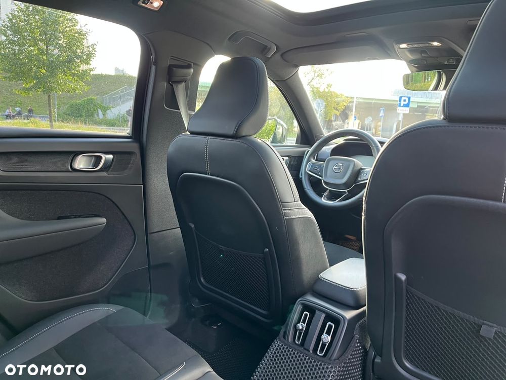 Volvo XC 40 T5 AWD R-Design - 11