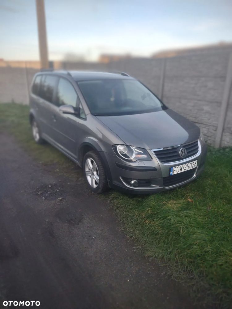 Volkswagen Touran 1.4 TSI DSG Cross - 14