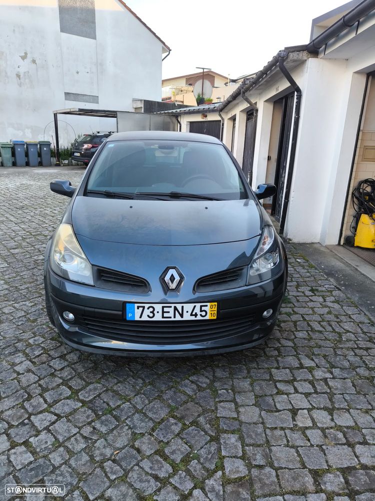 Renault Clio - 6