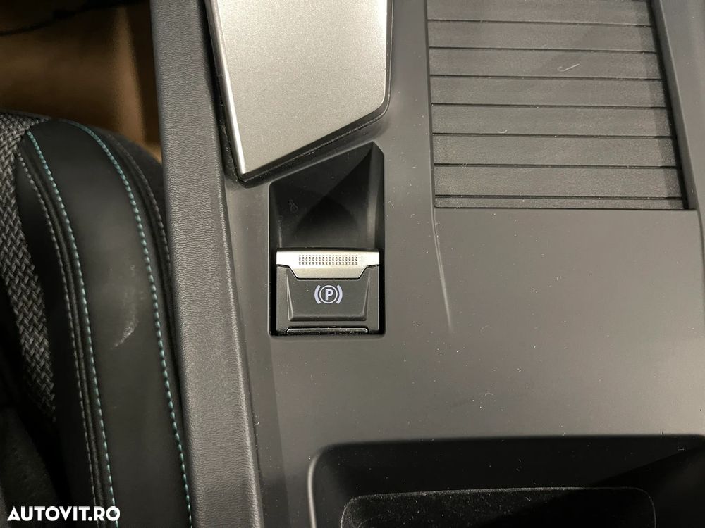 Peugeot 308 1.6L 180 EAT8 PHEV Allure - 30