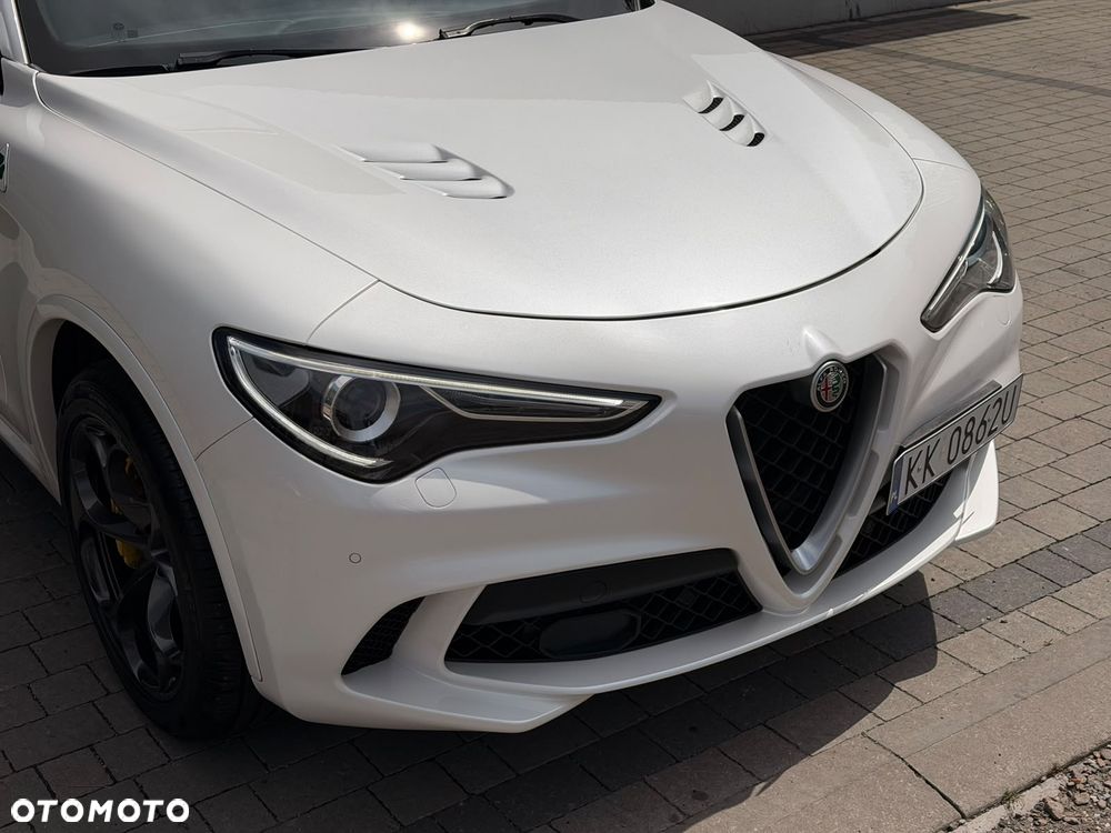 Alfa Romeo Stelvio 2.9 V6 Bi-Turbo Quadrifoglio Q4 - 9