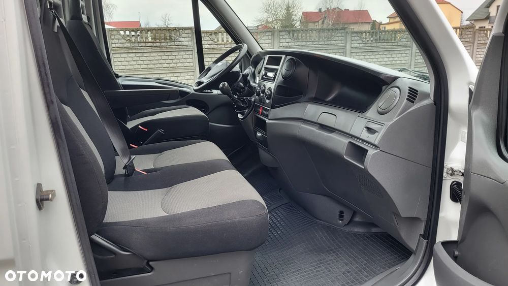 Iveco Daily 50c15 / 35c15 / długa skrzynia 6,12 m / skrzynia 12 euro palet - 40