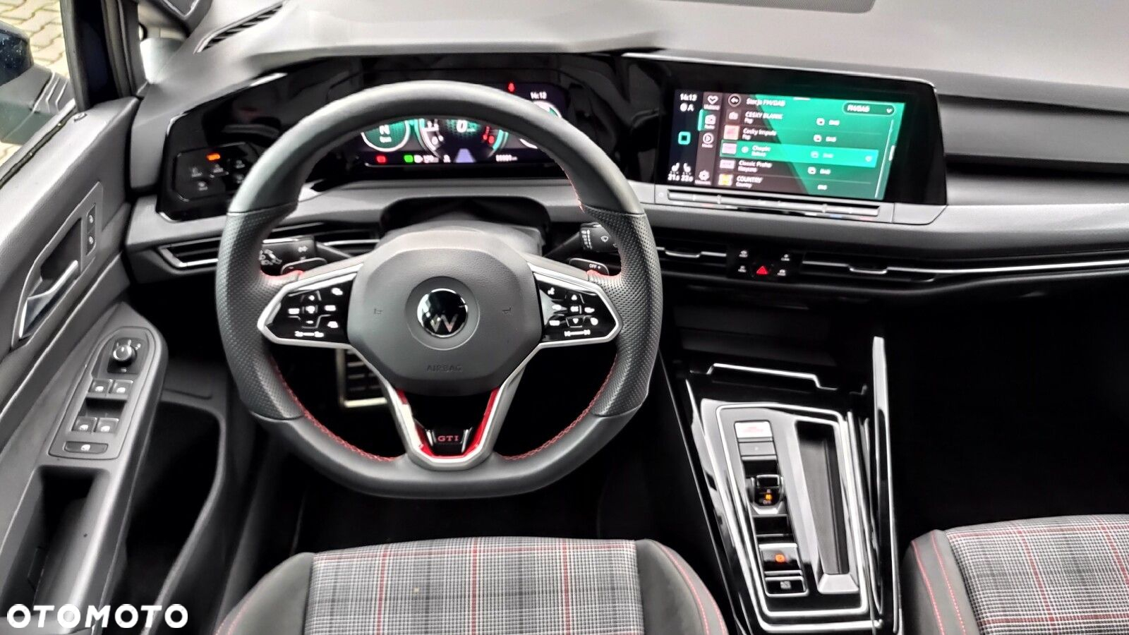 Volkswagen Golf - 8