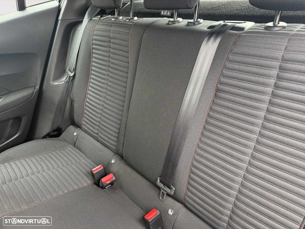 Peugeot 2008 1.2 PureTech Active Pack - 14
