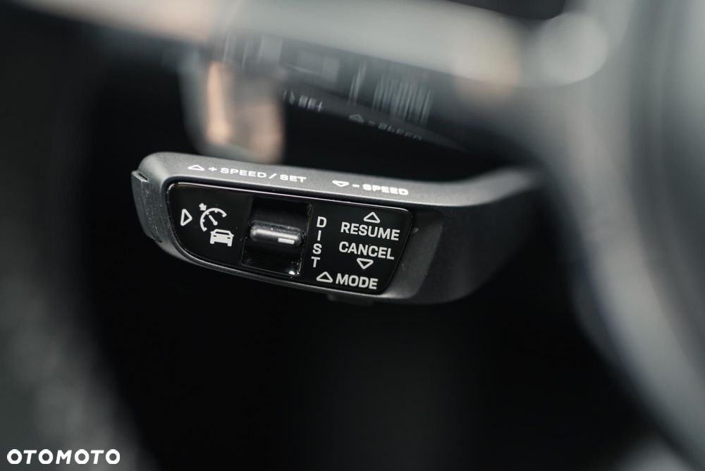 Porsche Cayenne - 26