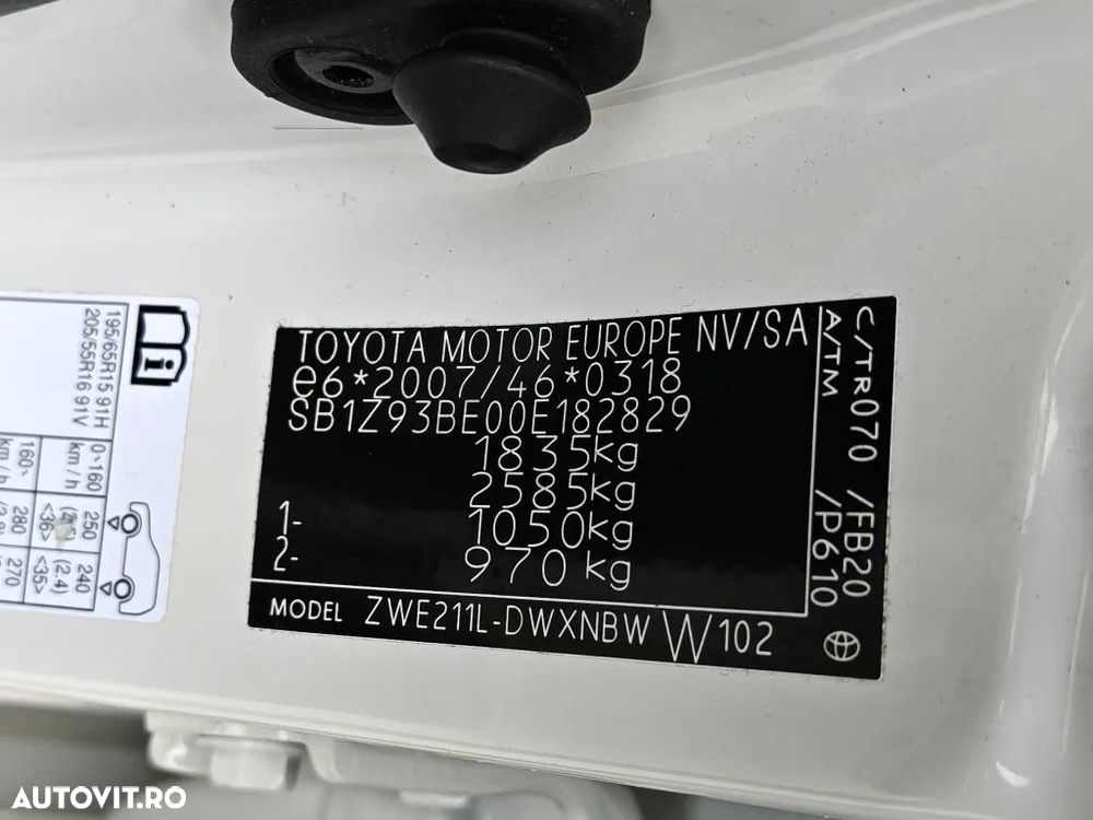 Toyota Corolla 1.8 HSD Dynamic - 28