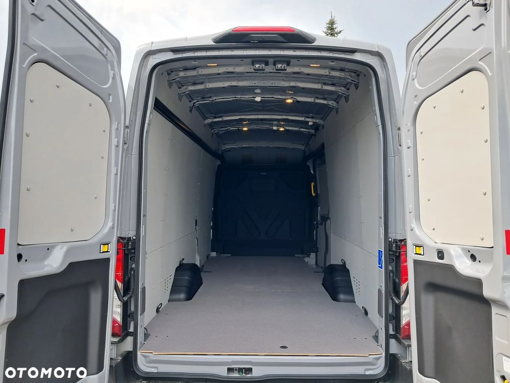 Ford Transit - 21