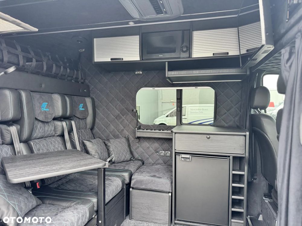Mercedes-Benz Sprinter - 14