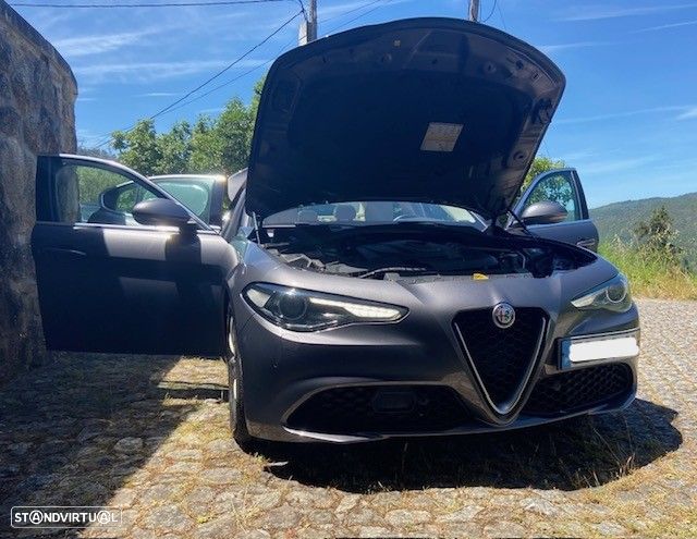 Alfa Romeo Giulia 2.2 D Super AT8 - 10