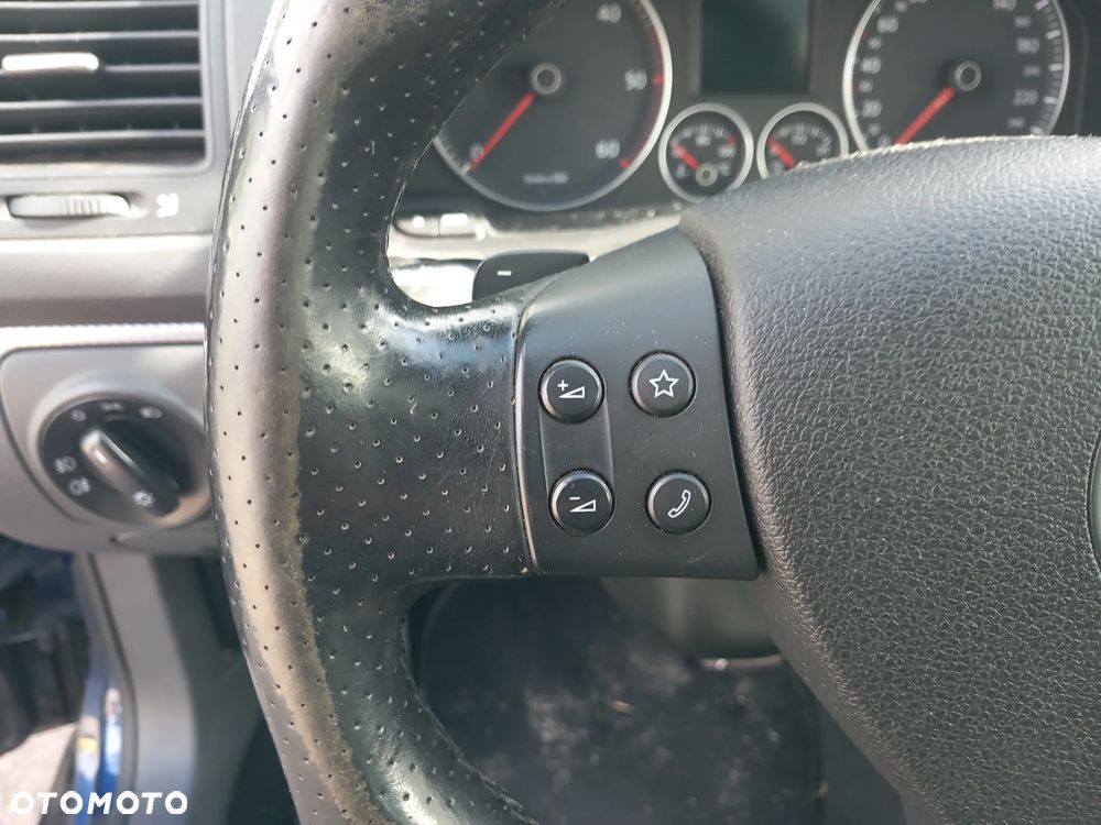 Volkswagen Golf 1.9 TDI DSG GT Sport - 19