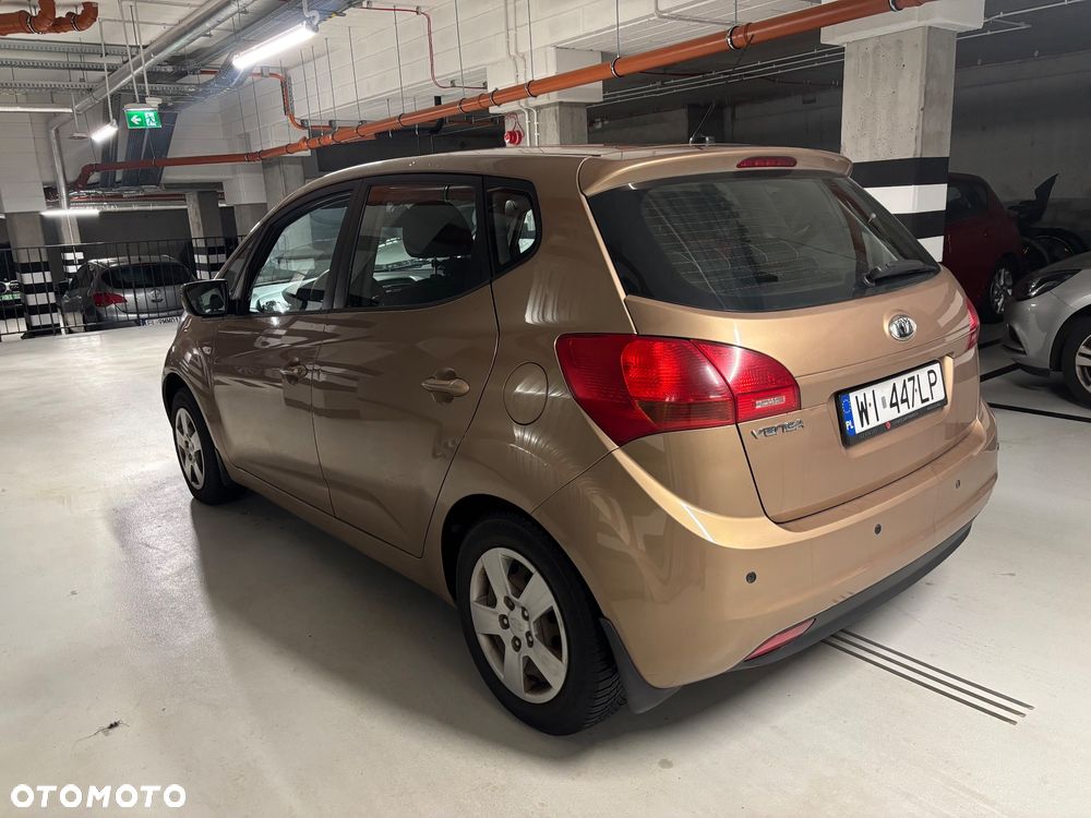 Kia Venga 1.4 L - 5