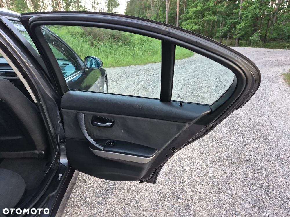 BMW Seria 3 - 27