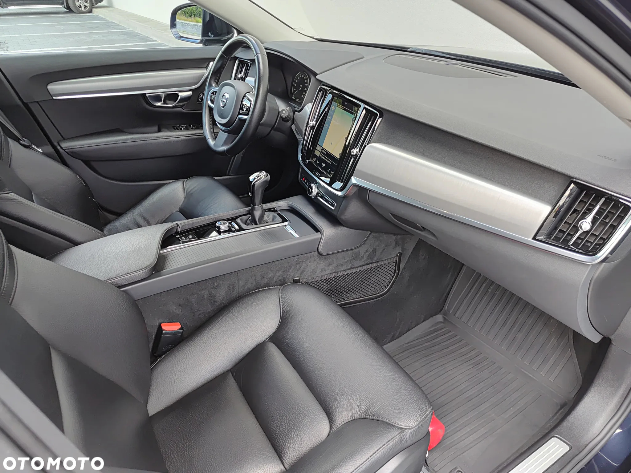 Volvo V90 D3 Momentum - 9