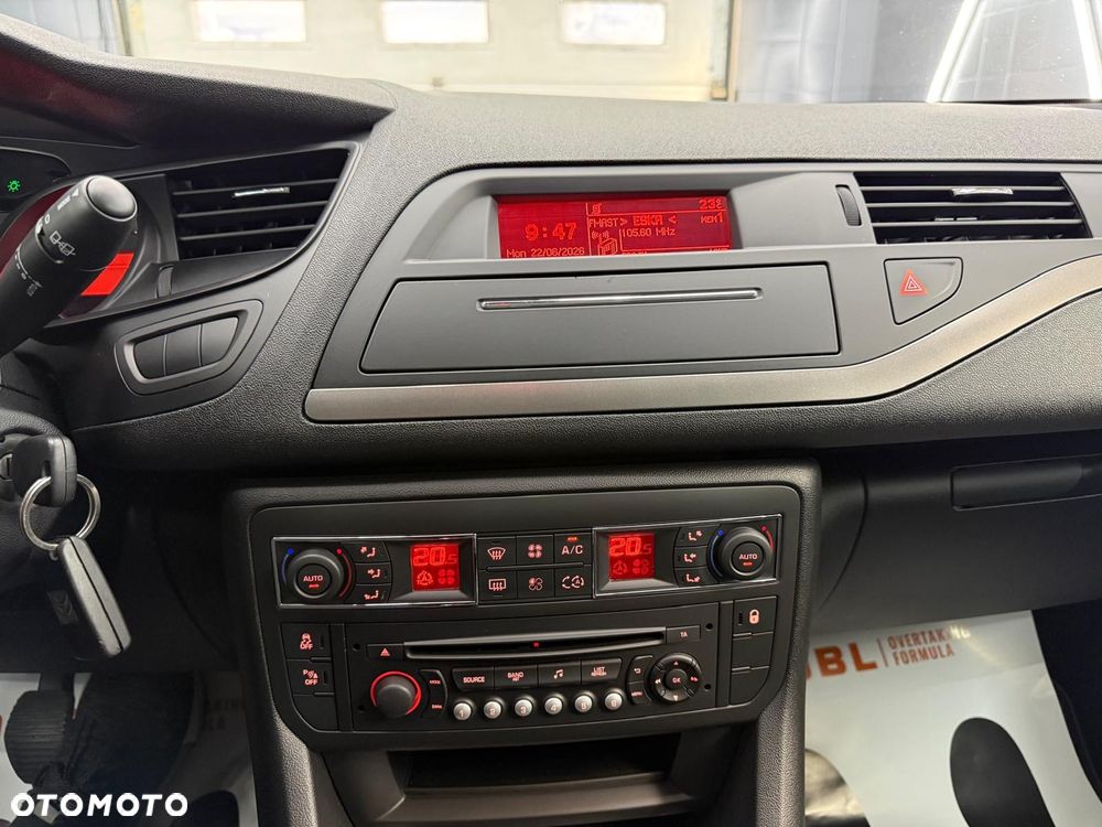 Citroën C5 HDi 115 FAP Business Class - 17