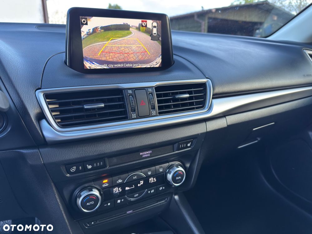Mazda 3 - 35