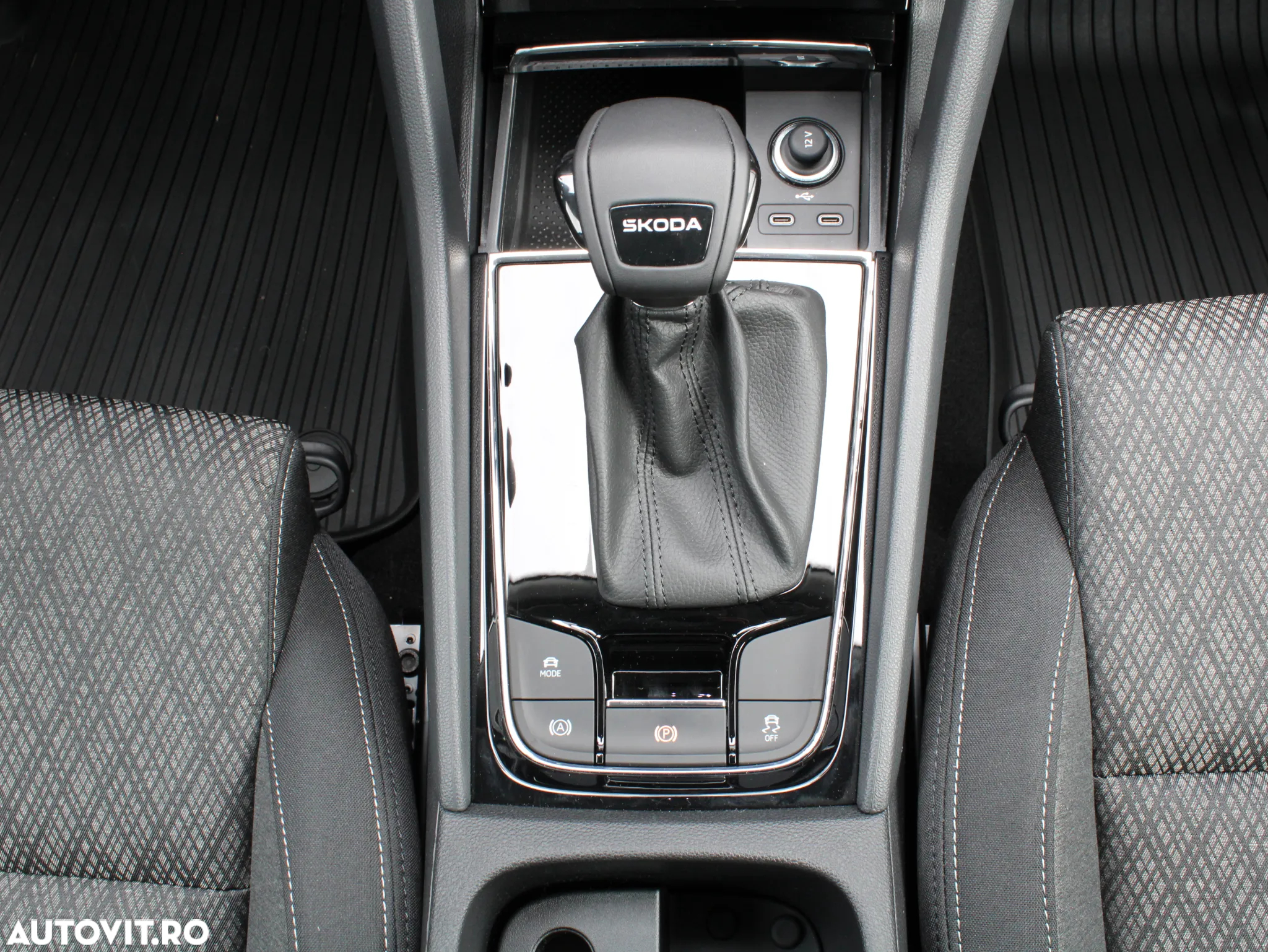 Skoda Karoq 1.5 TSI DSG Selection - 21