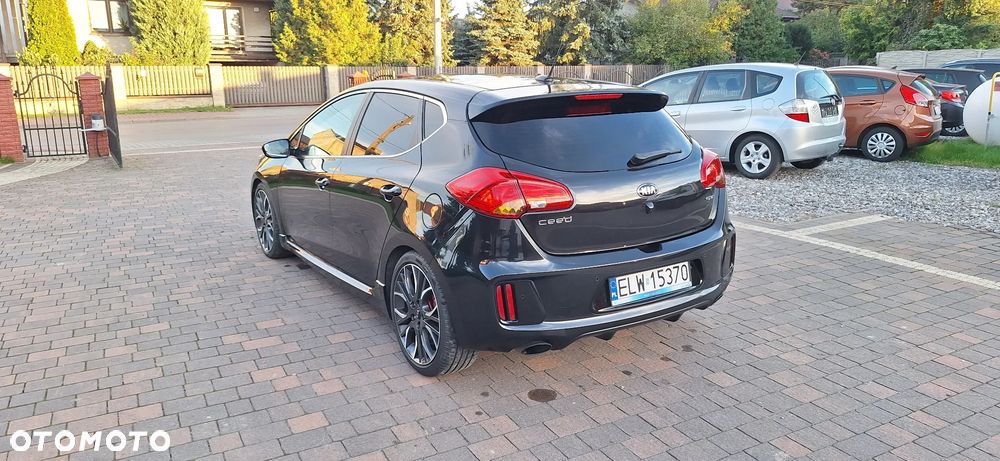 Kia Ceed - 7