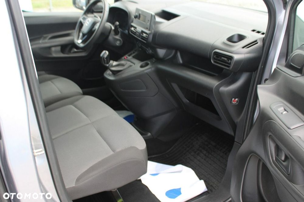 Opel Combo - 27