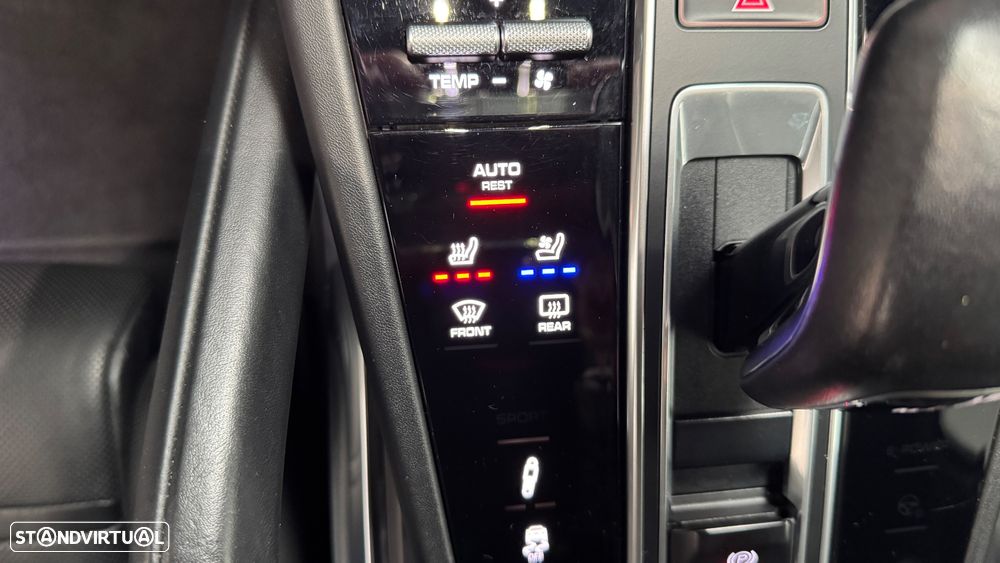 Porsche Cayenne Turbo - 9